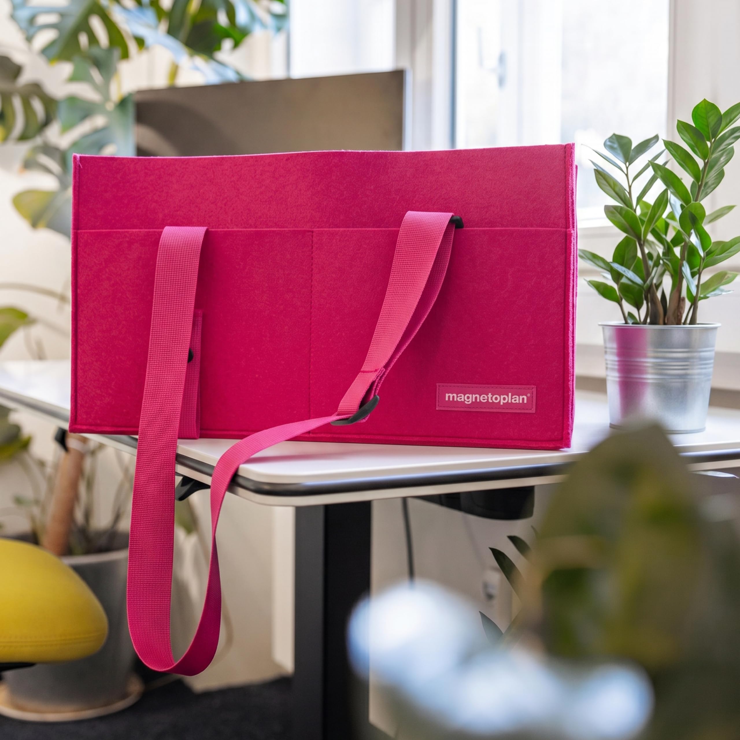 magnetoplan-pro-desk-sharing-bag-filz-raspberry-14-zoll image 6